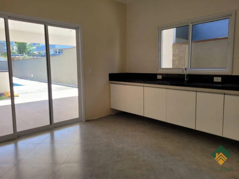 Casa, 3 quartos, 200 m² - Foto 1