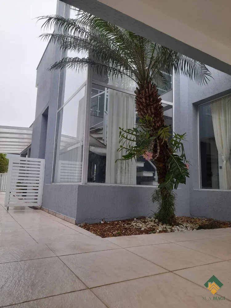 Sobrado, 5 quartos, 320 m² - Foto 1