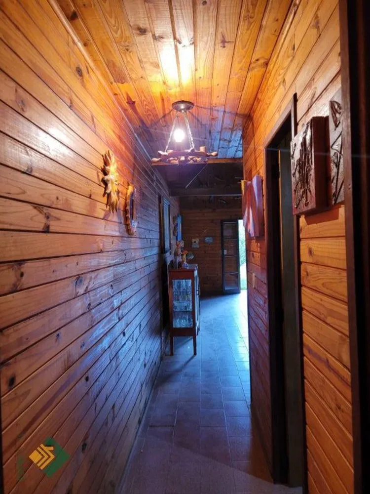 Casa, 4 quartos, 180 m² - Foto 1