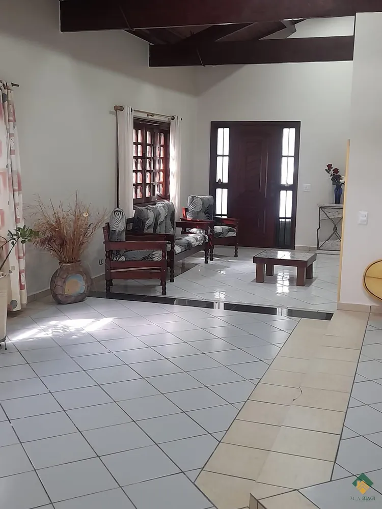 Casa, 3 quartos, 215 m² - Foto 4