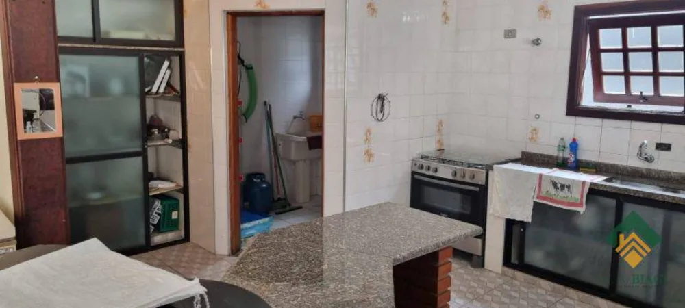 Casa, 4 quartos, 335 m² - Foto 5