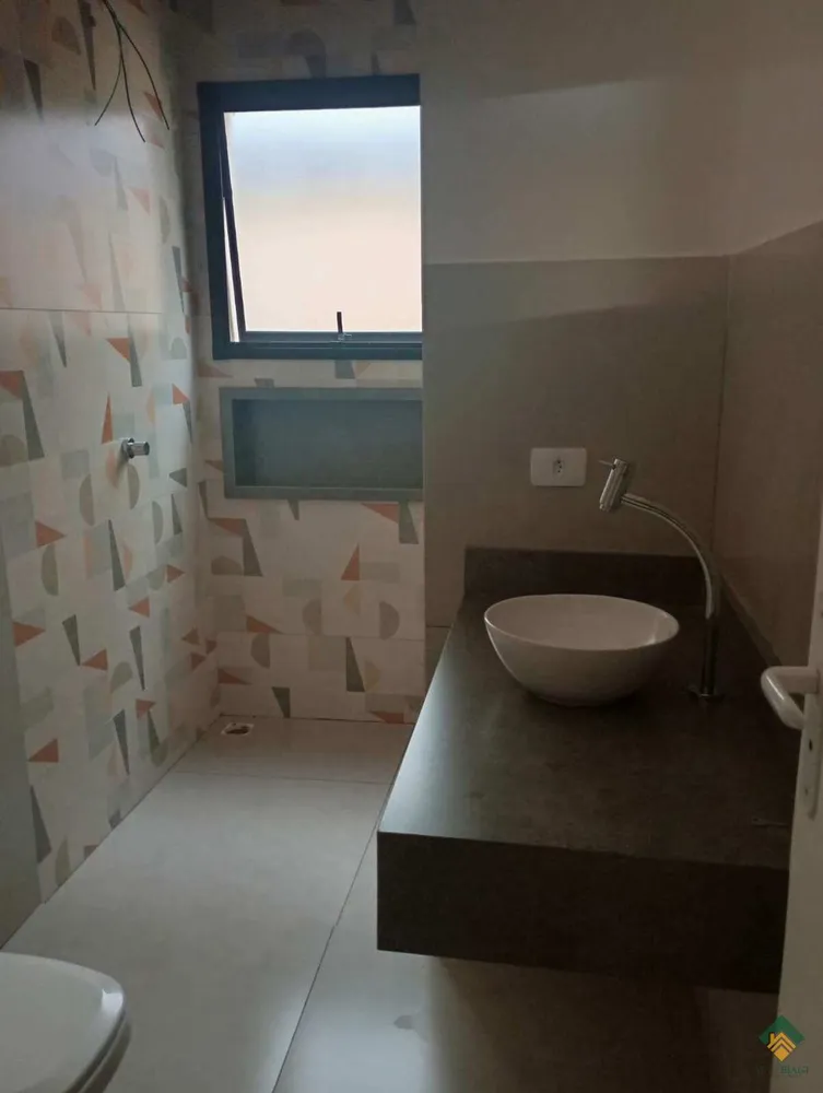 Casa, 3 quartos, 202 m² - Foto 4