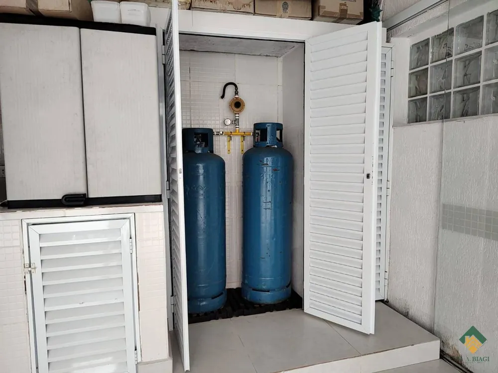 Casa, 4 quartos, 191 m² - Foto 4
