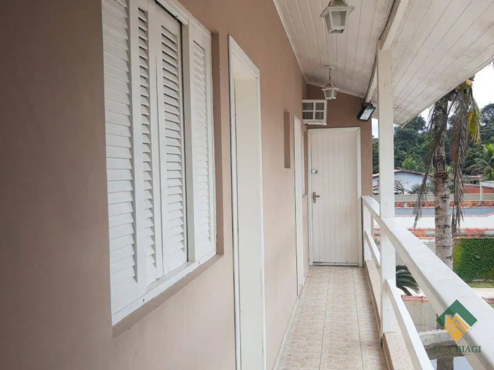 Casa, 5 quartos, 180 m² - Foto 1