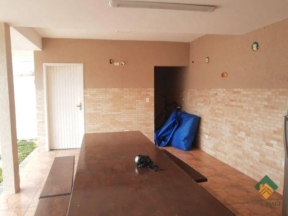 Casa, 5 quartos, 180 m² - Foto 2