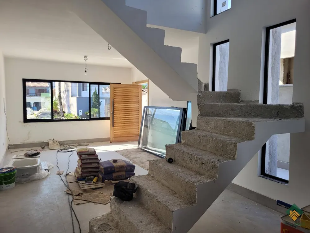 Sobrado, 3 quartos, 252 m² - Foto 2