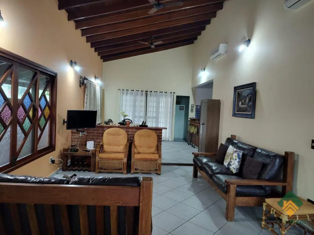 Casa, 3 quartos, 180 m² - Foto 2