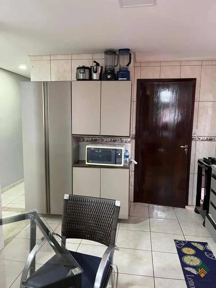 Casa, 3 quartos, 242 m² - Foto 7