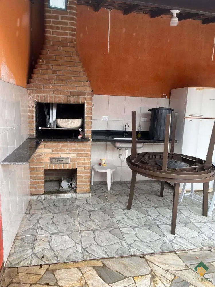 Casa, 3 quartos, 242 m² - Foto 3
