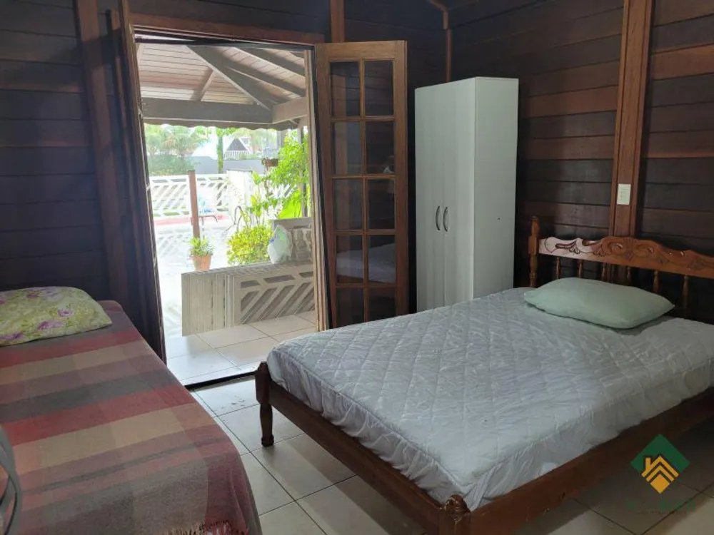 Casa, 4 quartos, 260 m² - Foto 4