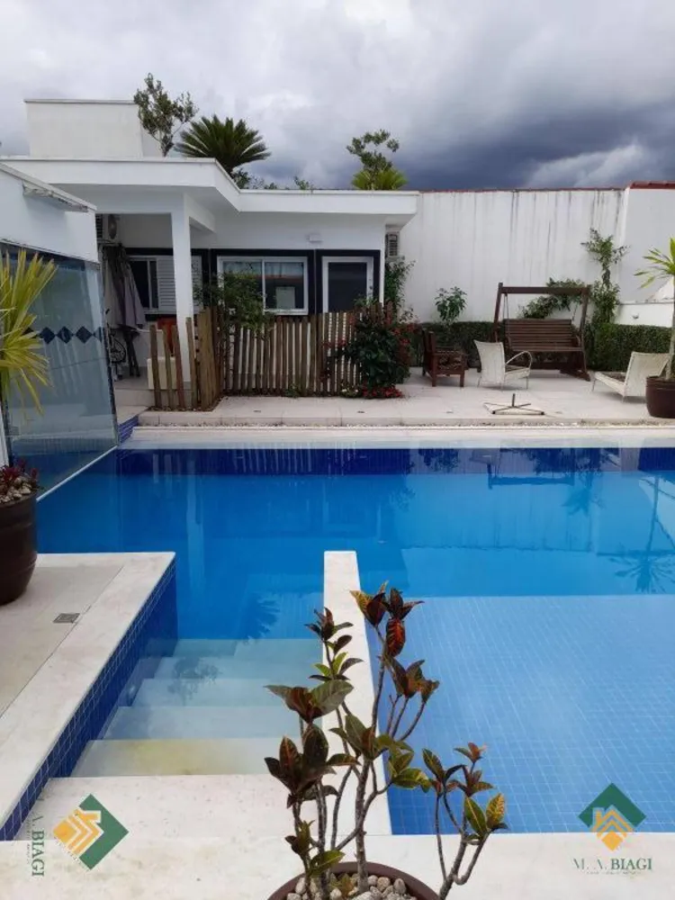Sobrado, 7 quartos, 400 m² - Foto 1