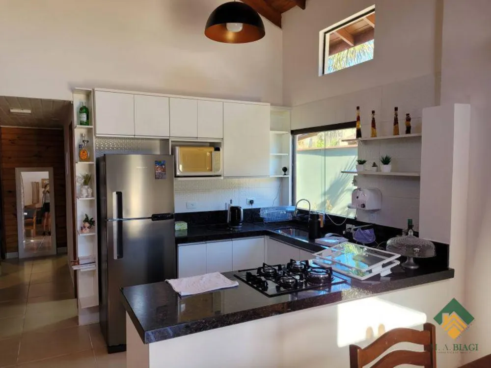 Casa, 4 quartos, 189 m² - Foto 1