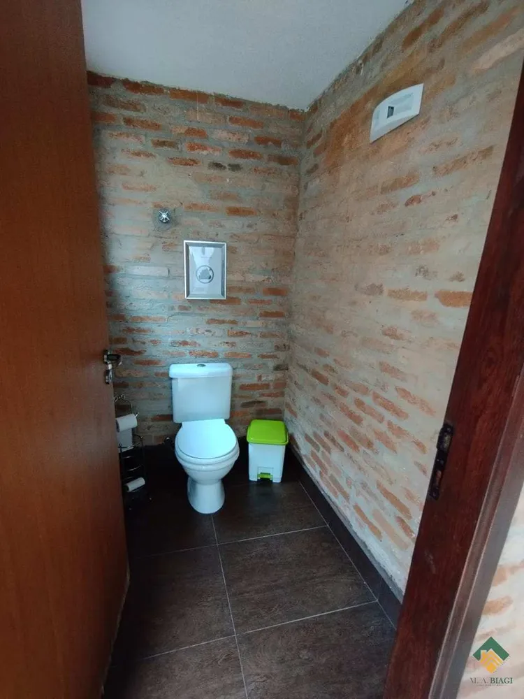 Sobrado, 3 quartos, 257 m² - Foto 1