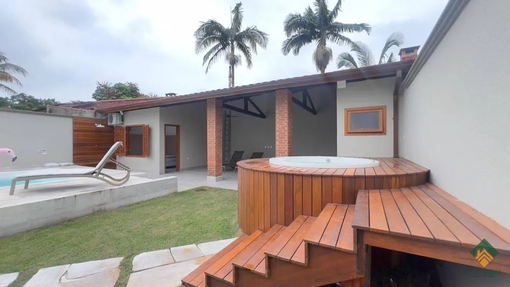Casa, 4 quartos, 189 m² - Foto 1