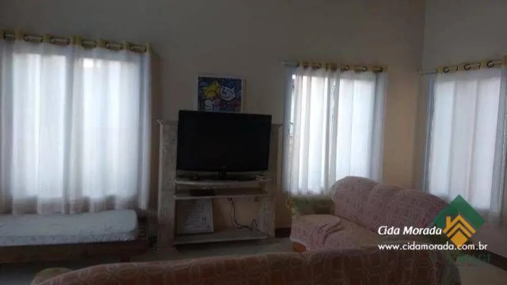 Casa, 3 quartos, 220 m² - Foto 1