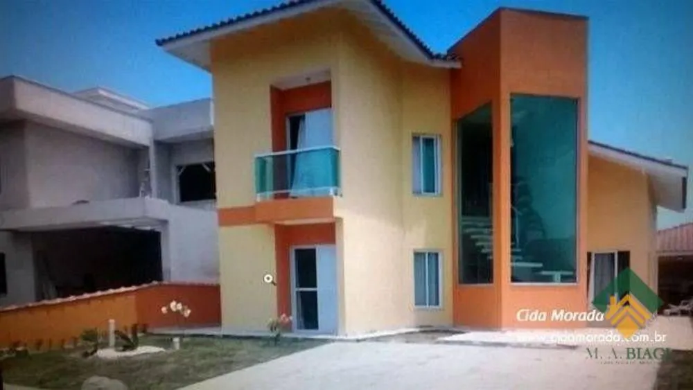 Casa, 3 quartos, 220 m² - Foto 1