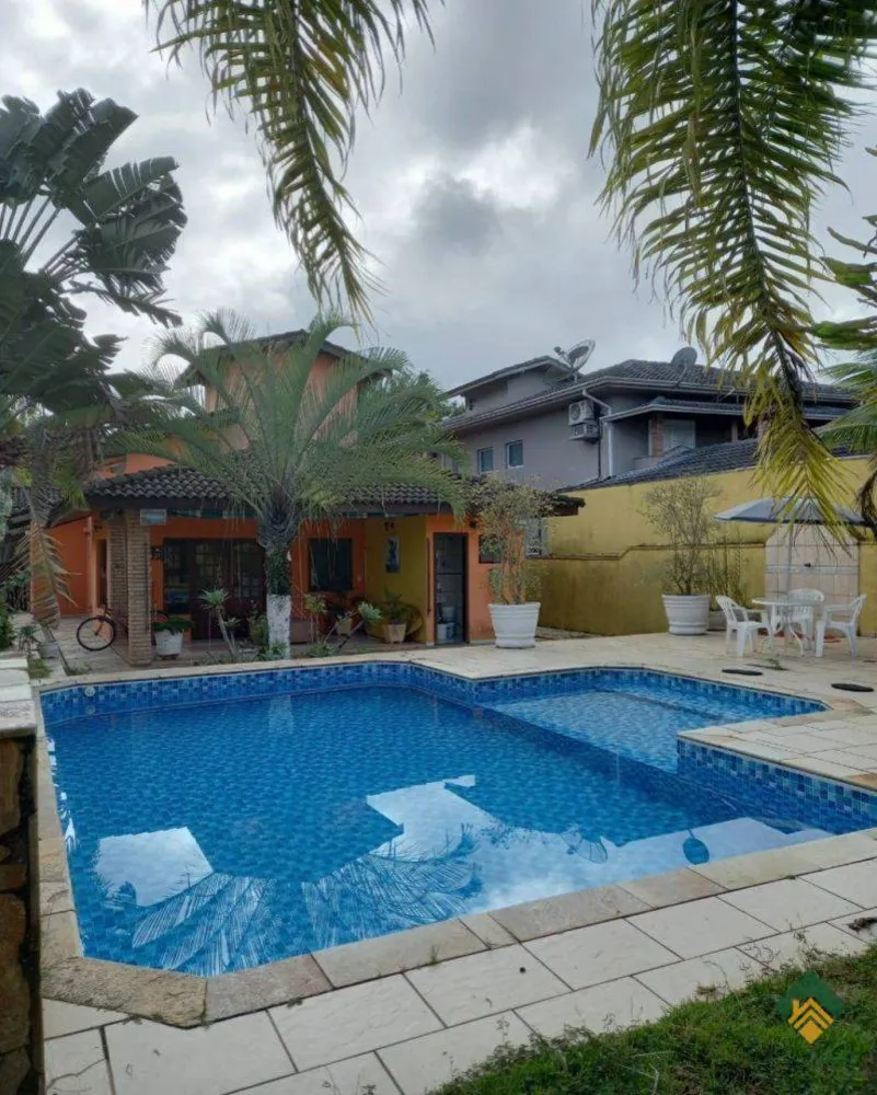 Casa, 4 quartos, 200 m² - Foto 2
