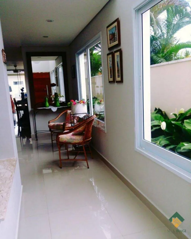 Casa, 3 quartos, 250 m² - Foto 1