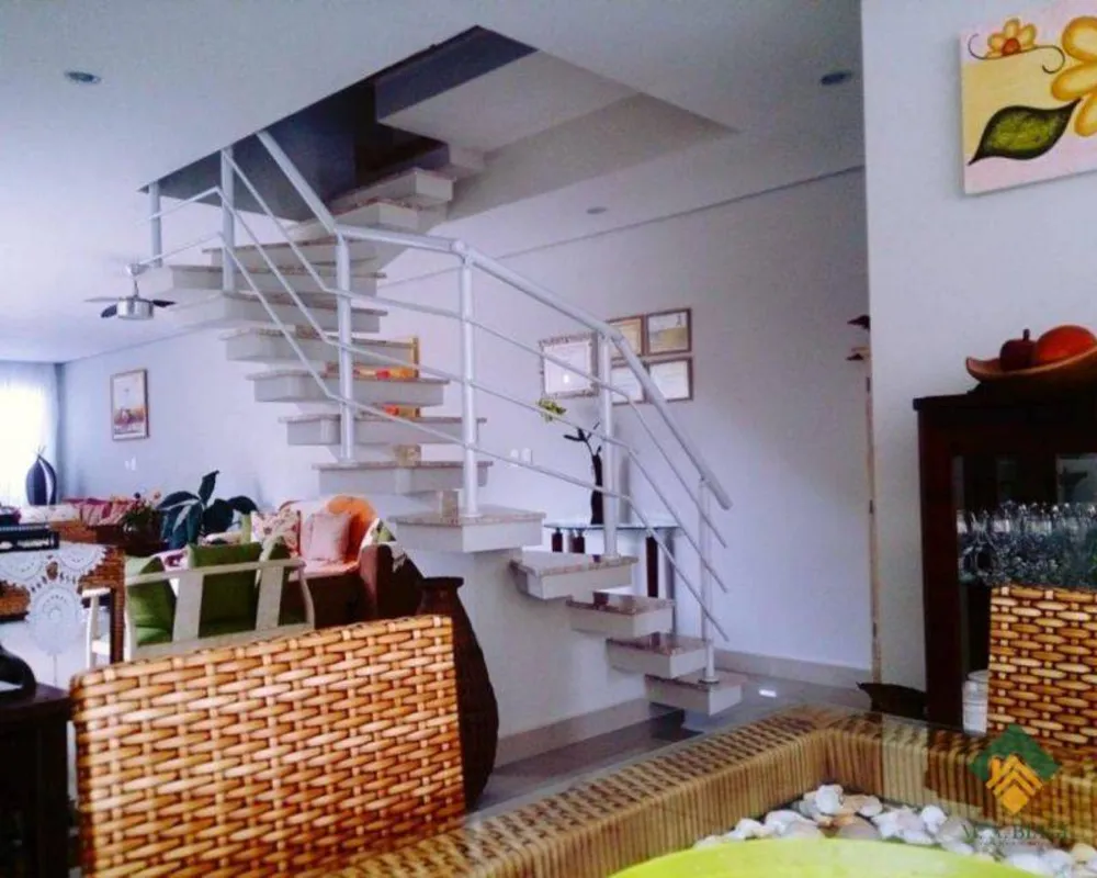 Casa, 3 quartos, 250 m² - Foto 8