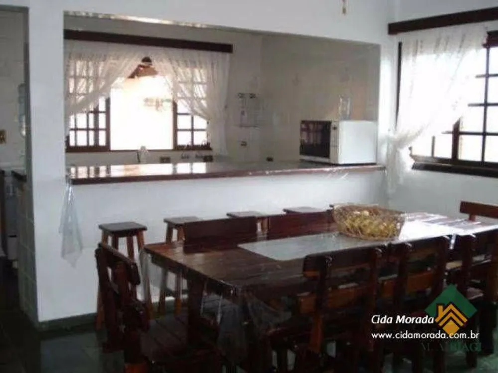 Casa, 3 quartos, 200 m² - Foto 2