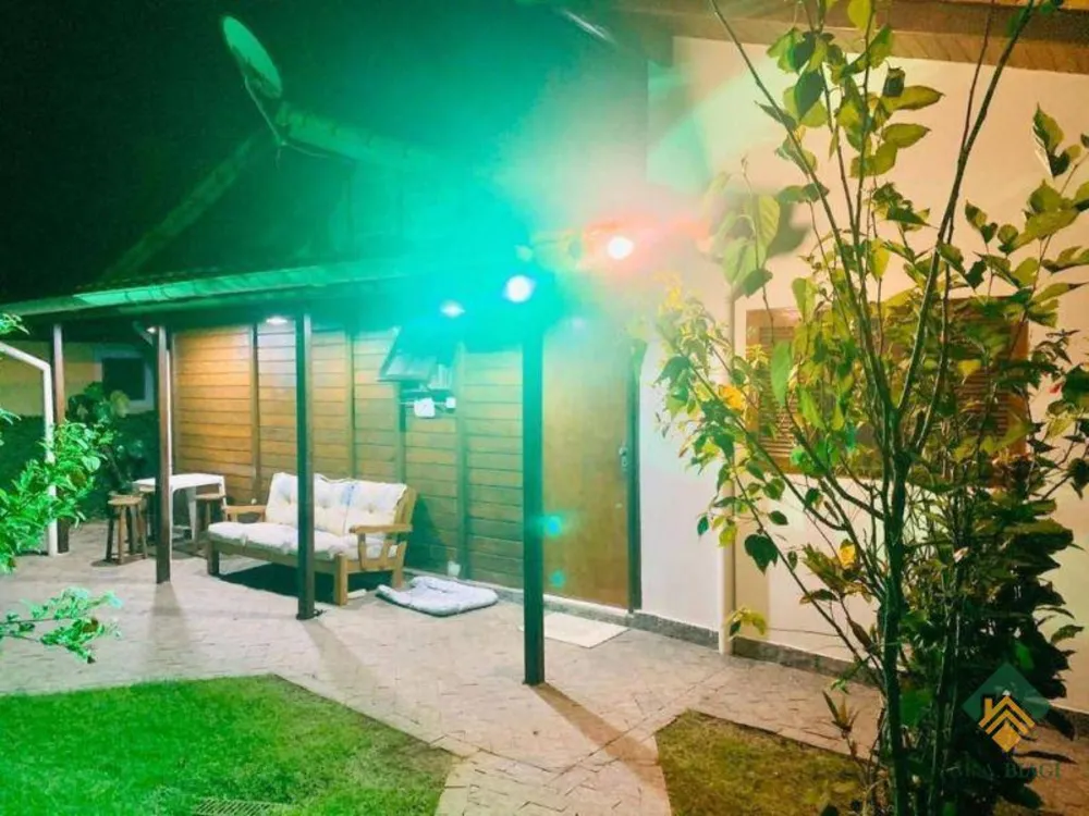 Casa, 5 quartos, 180 m² - Foto 2