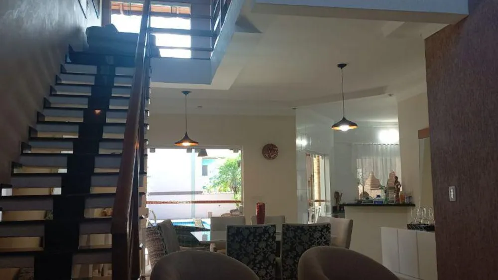 Casa, 4 quartos, 268 m² - Foto 2