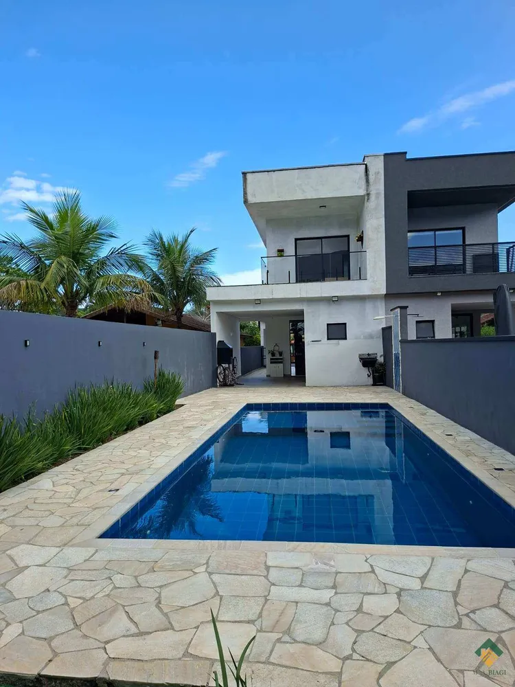 Sobrado, 4 quartos, 180 m² - Foto 1