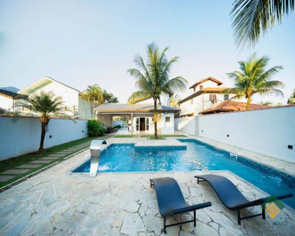 Casa, 5 quartos, 200 m² - Foto 1