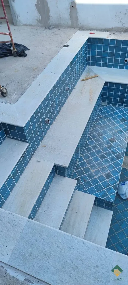Sobrado, 4 quartos, 240 m² - Foto 1