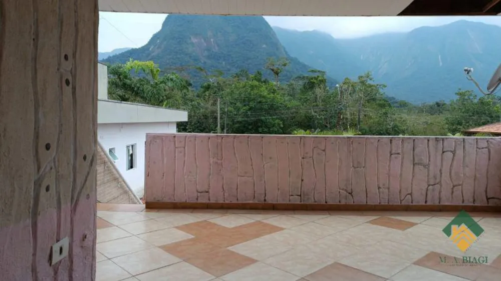 Casa, 3 quartos, 252 m² - Foto 1
