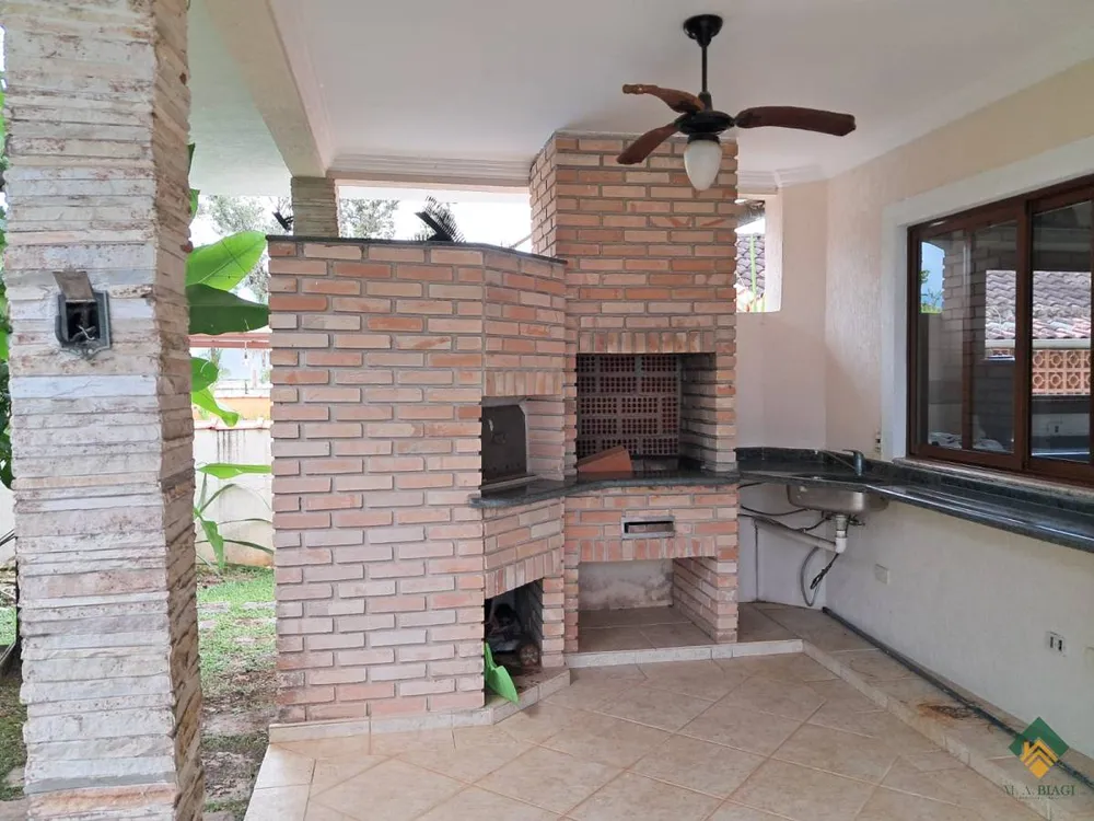 Casa, 3 quartos, 290 m² - Foto 1