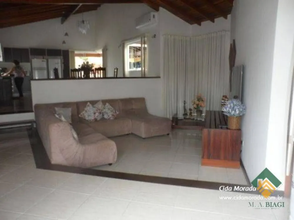Casa, 3 quartos, 190 m² - Foto 1