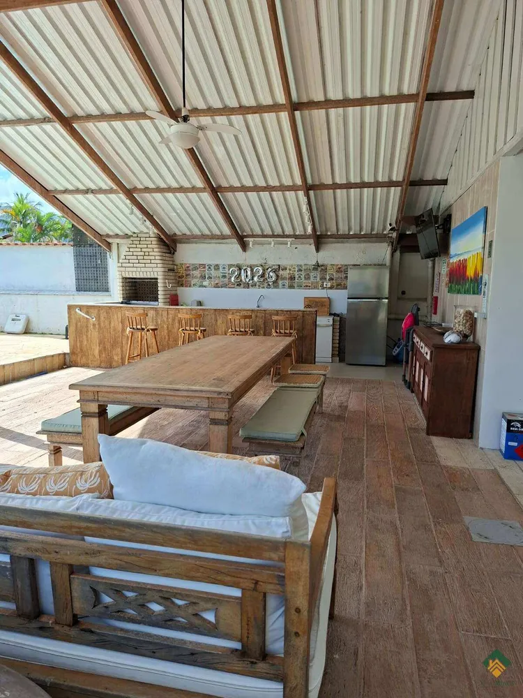 Casa, 4 quartos, 262 m² - Foto 1