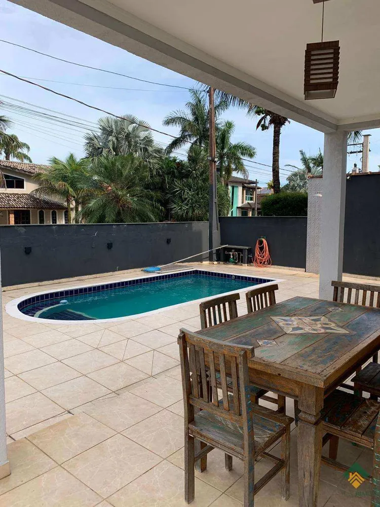 Sobrado, 3 quartos, 181 m² - Foto 1