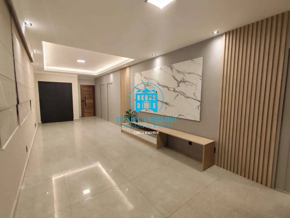 Cobertura, 3 quartos, 191 m² - Foto 2
