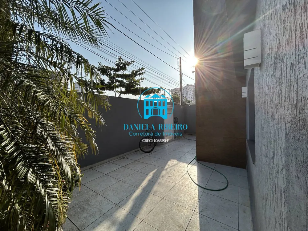 Casa, 4 quartos, 237 m² - Foto 1