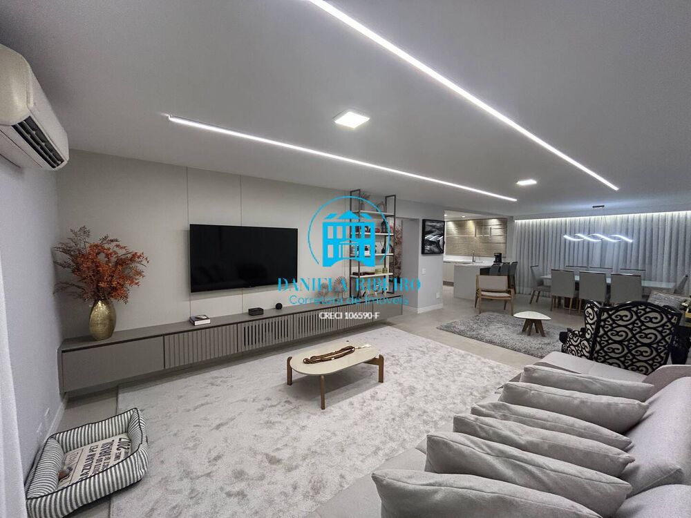 Apartamento, 3 quartos, 208 m² - Foto 1