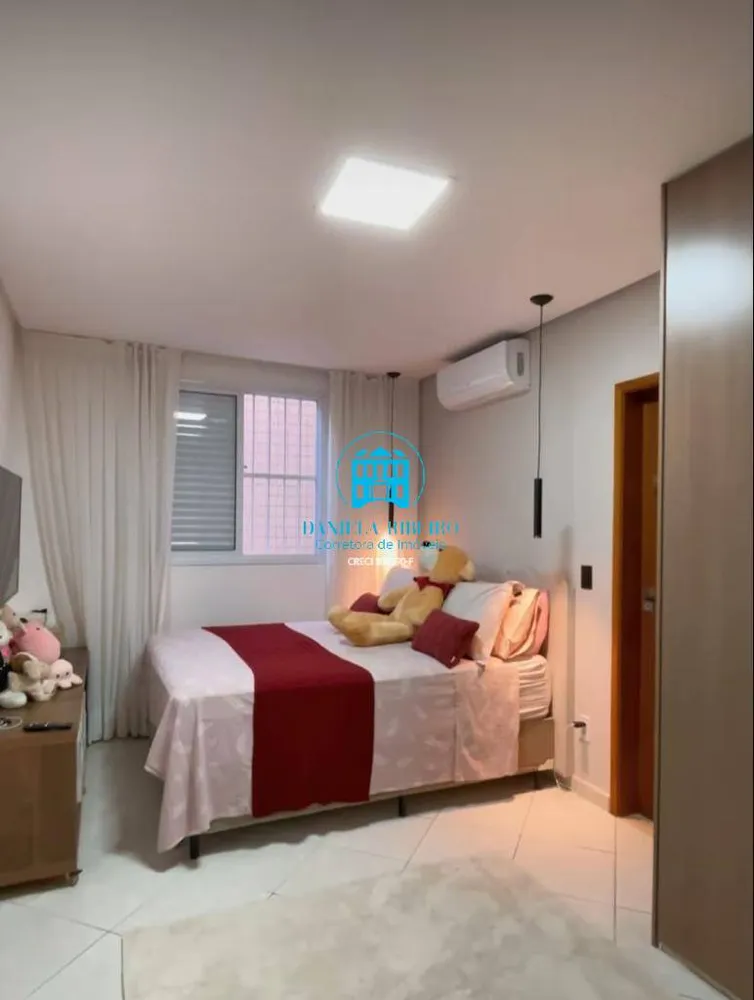 Casa, 3 quartos, 223 m² - Foto 2