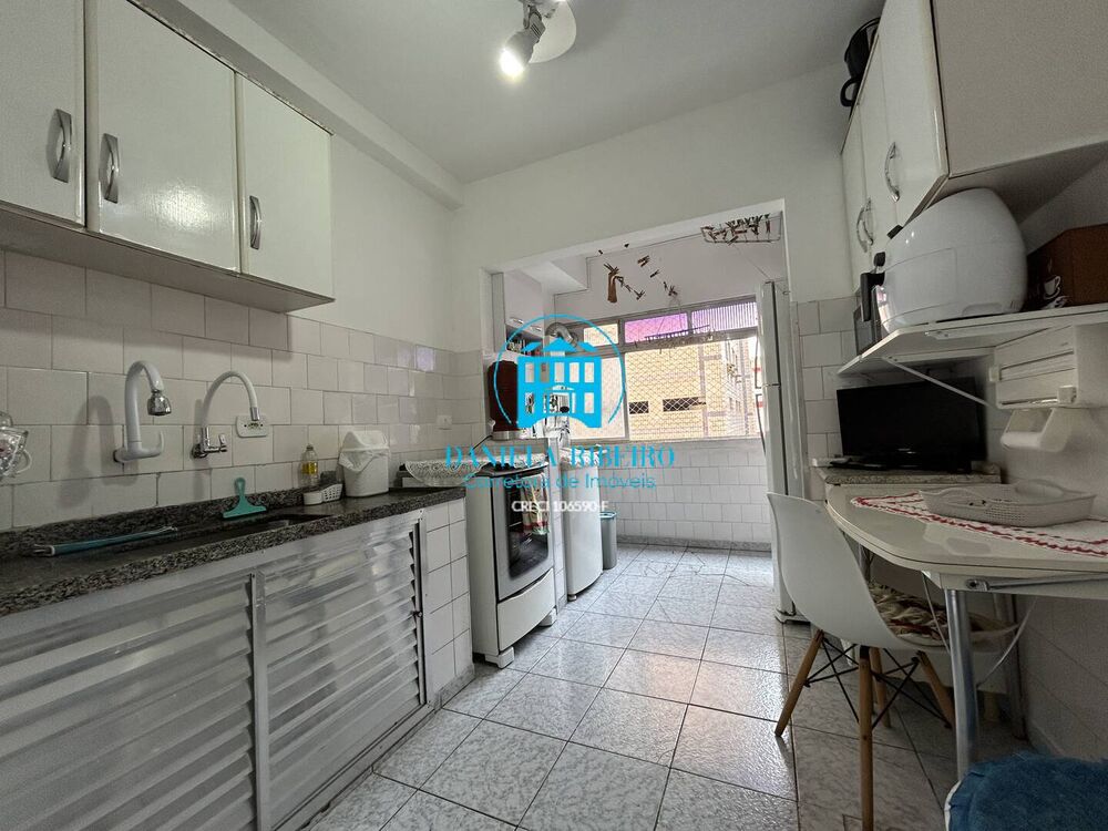 Apartamento à venda com 2 quartos, 66m² - Foto 4