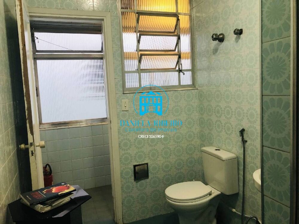 Casa à venda com 3 quartos, 280m² - Foto 2