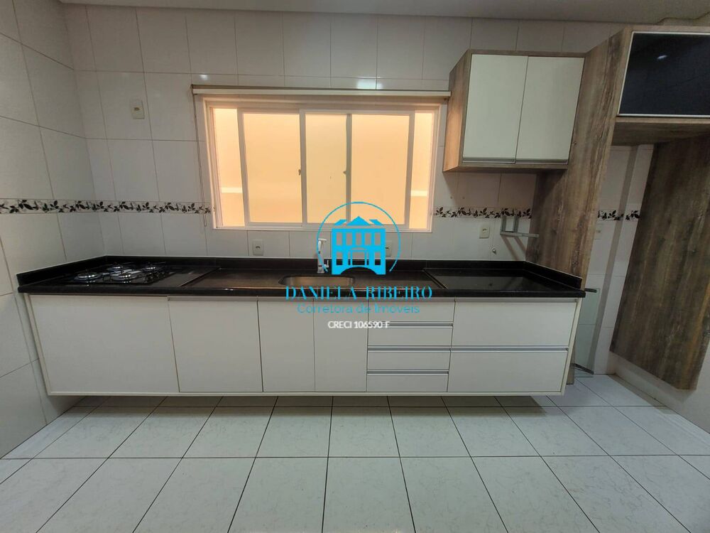 Casa, 3 quartos, 220 m² - Foto 3