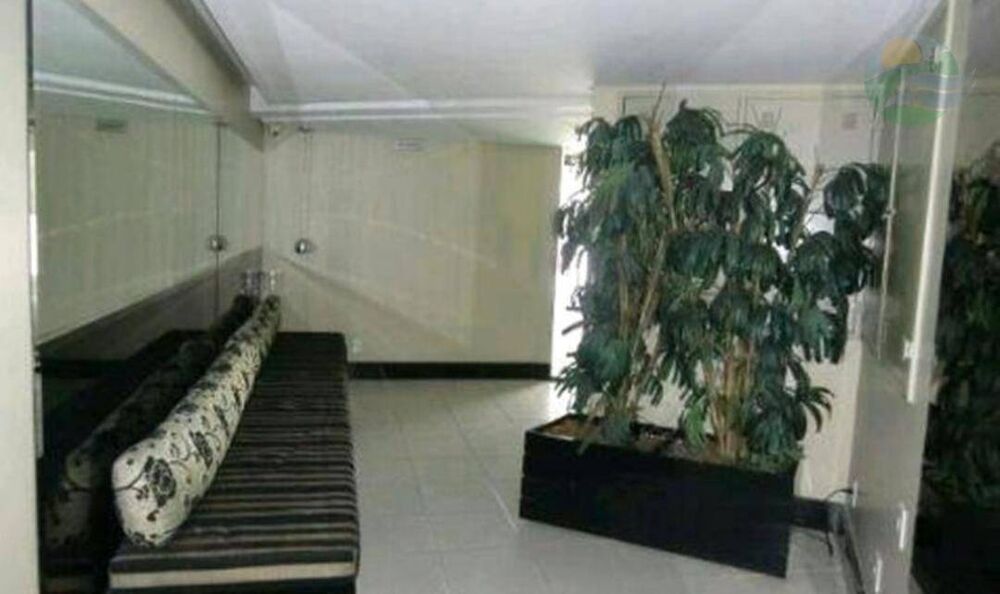 Apartamento à venda com 3 quartos, 70m² - Foto 3