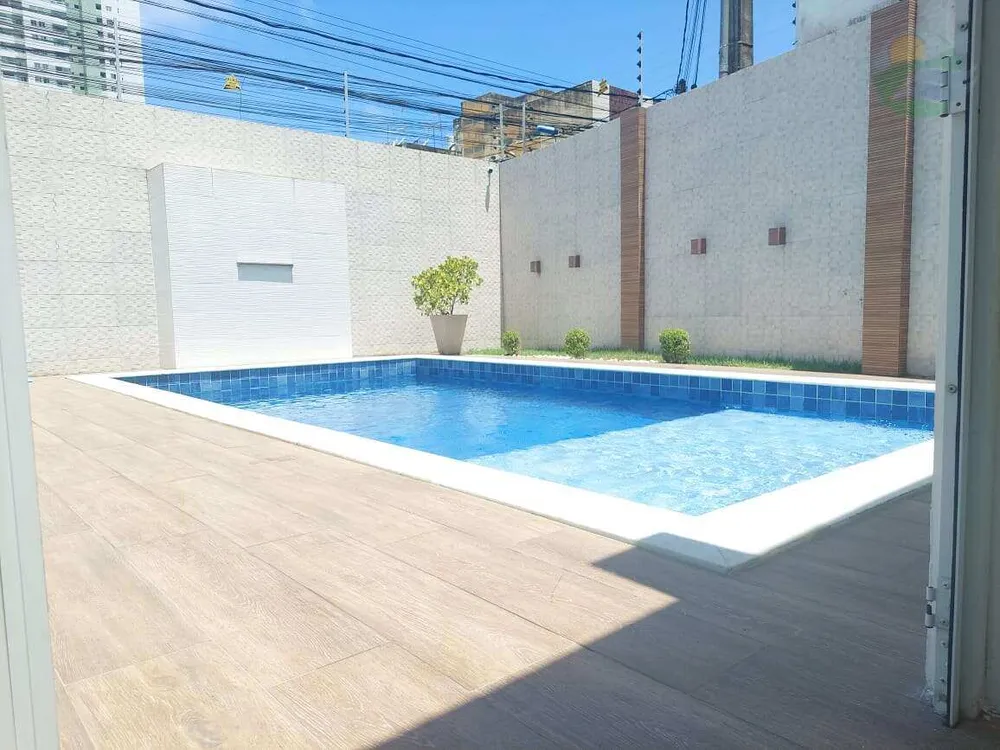 Casa, 4 quartos, 295 m² - Foto 2