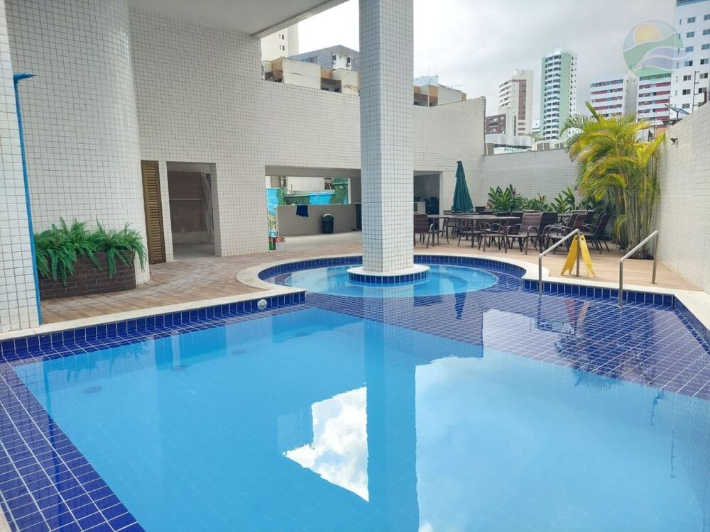 Apartamento à venda com 4 quartos, 130m² - Foto 2