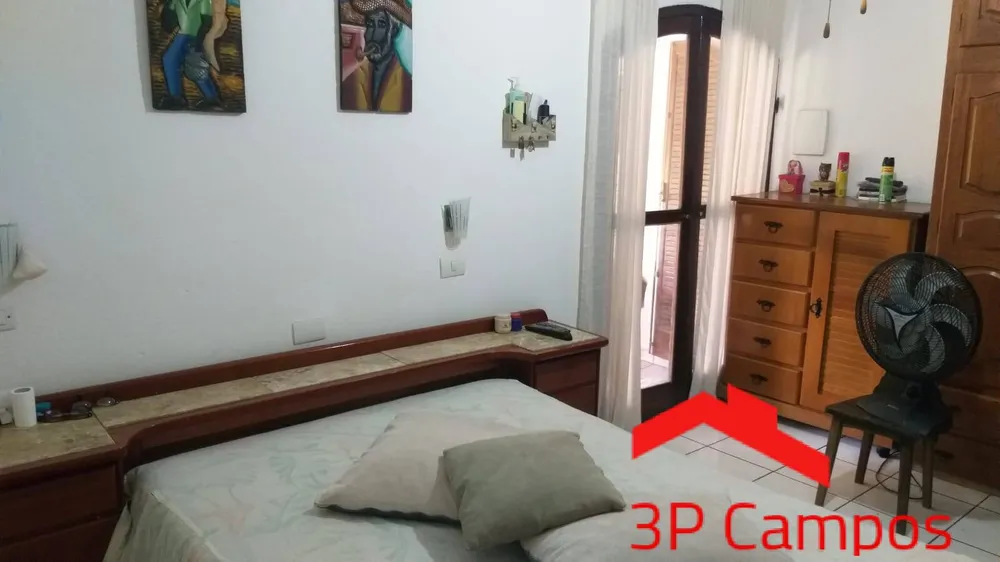 Casa, 3 quartos, 196 m² - Foto 2