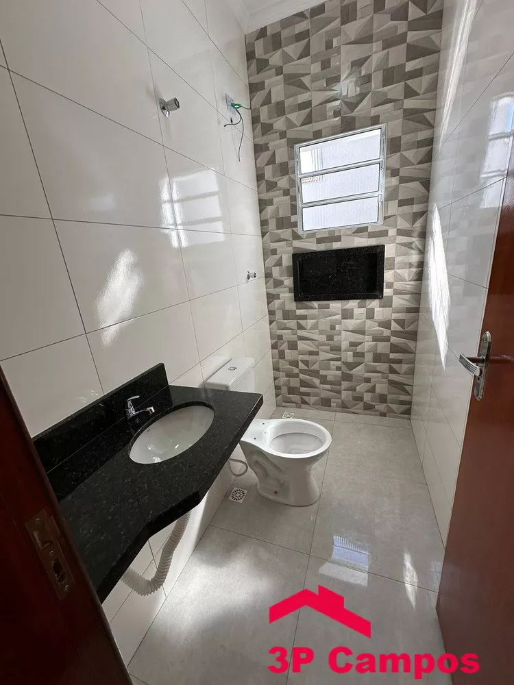 Casa à venda com 2 quartos, 78m² - Foto 4