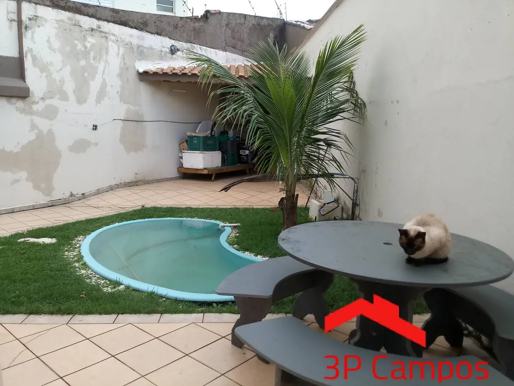 Casa, 3 quartos, 200 m² - Foto 1