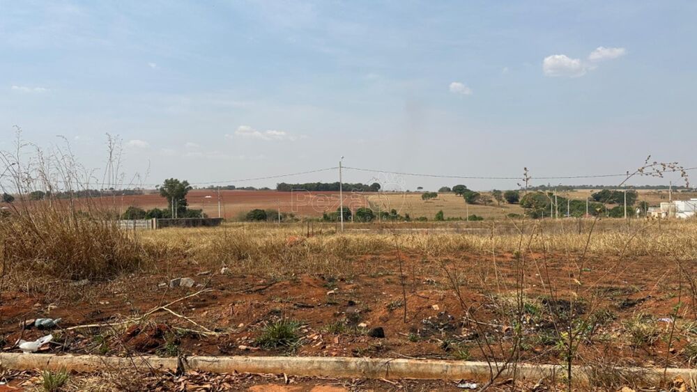 Terreno à venda, 250m² - Foto 1
