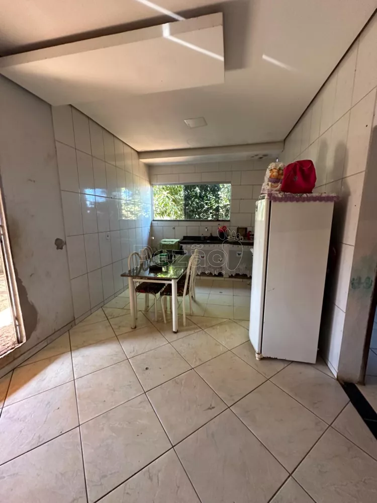 Casa à venda com 2 quartos, 300m² - Foto 4