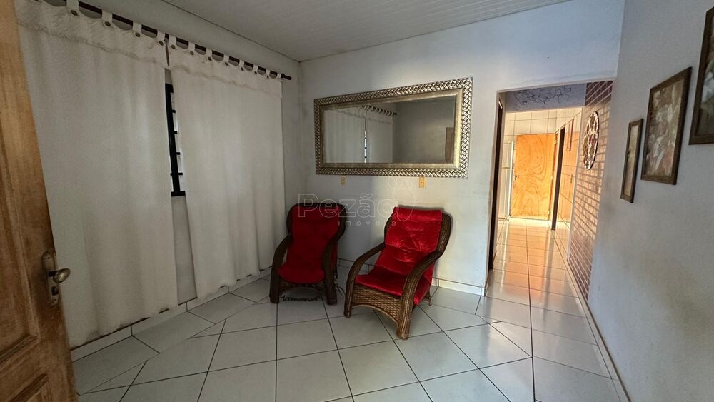 Casa à venda com 3 quartos, 700m² - Foto 2